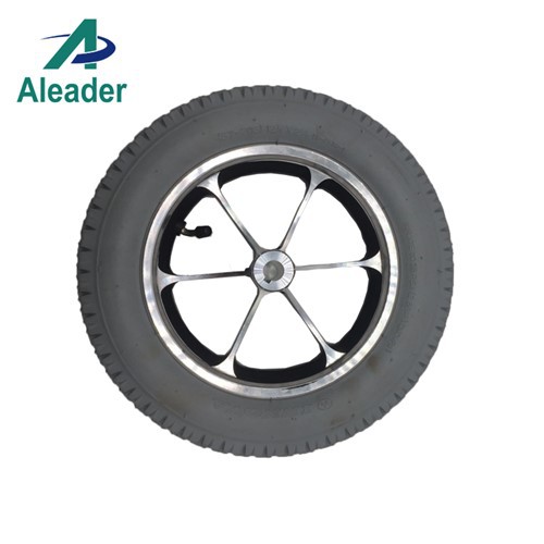 12인치 Knobby 공압 타이어 및 휠